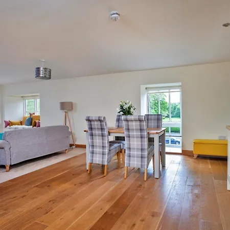 Daire Finest Retreats - Victory Mill - Two *