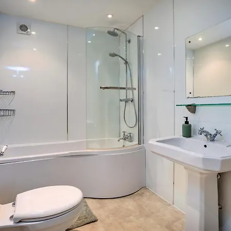 Daire Finest Retreats - Victory Mill - Two Pickering