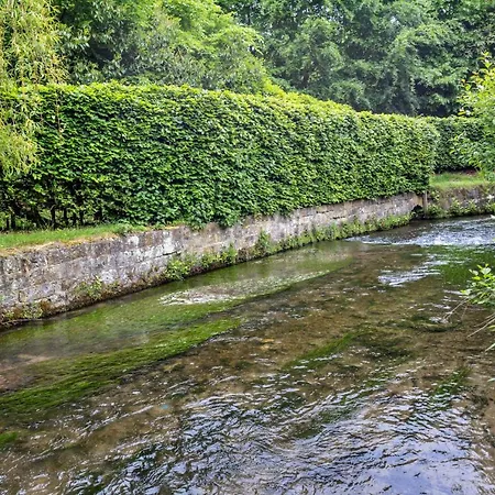 Finest Retreats - Victory Mill - Two *