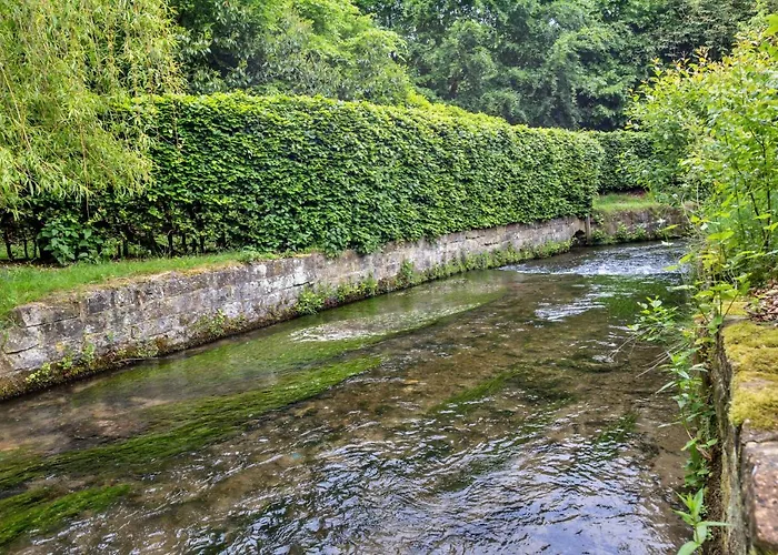 Finest Retreats - Victory Mill - Two *